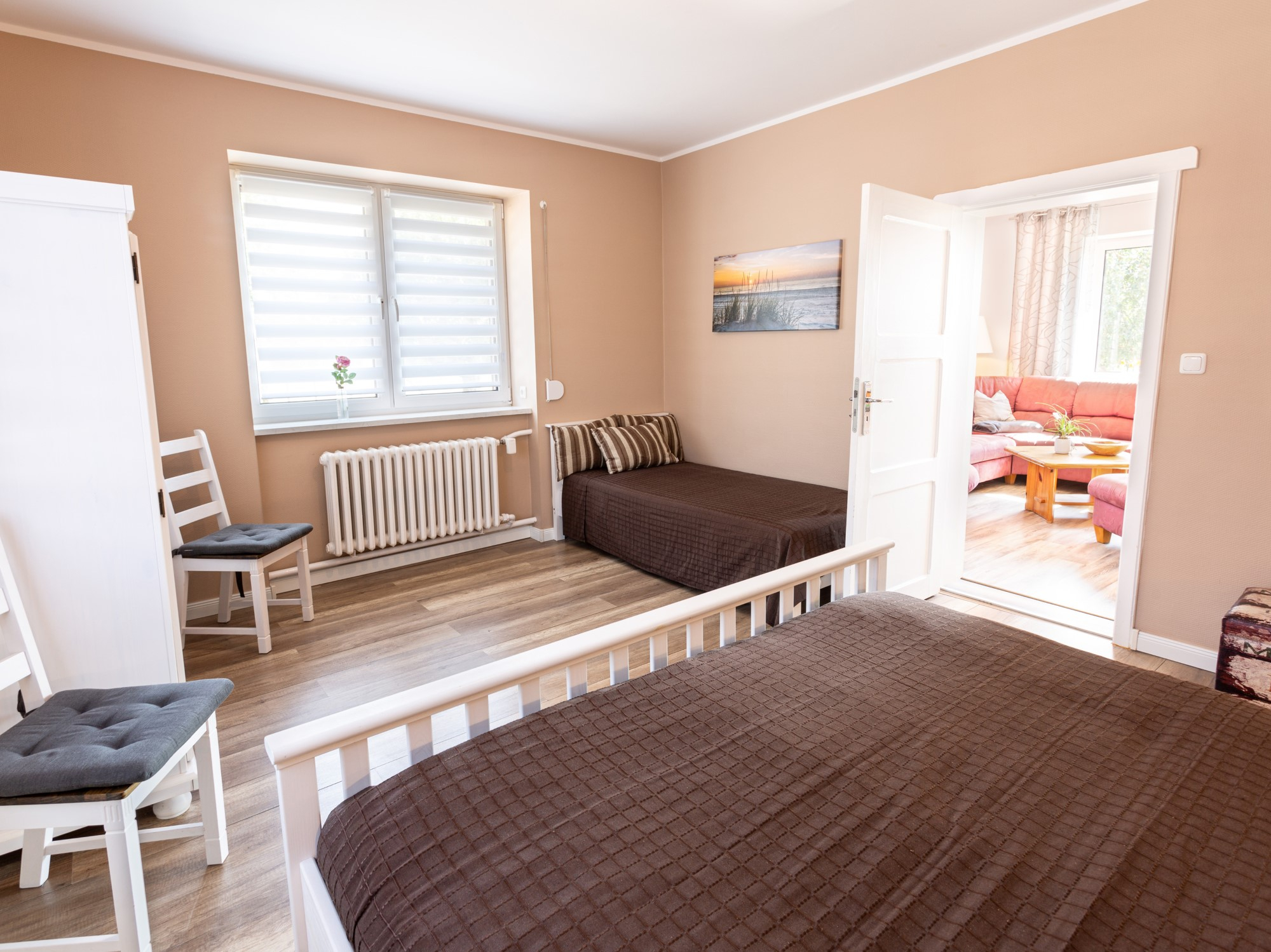 Schlafzimmer Doppelbett und Einzelbett